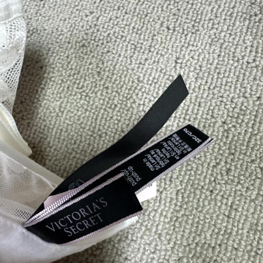 Victoria’s Secret Bra Very Sexy Push Up Women’s Size 32C NWT - Picture 4 of 8